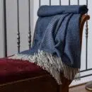 Fara Throw400 – Coperta in Lana Riciclata
