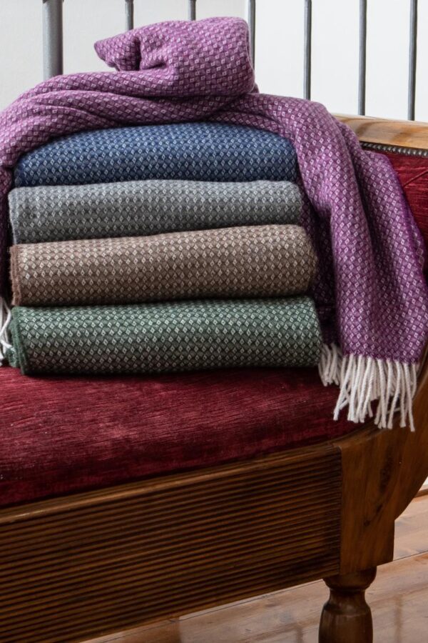 Fara Throw400 – Coperta in Lana Riciclata