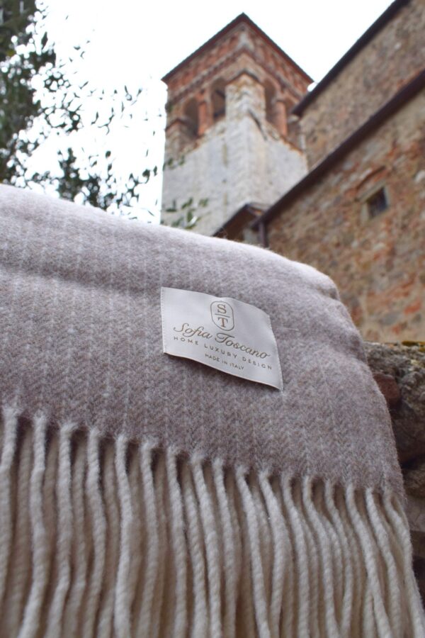 Nitra 100 Throw – Plaid in Lana Riciclata e Cashmere